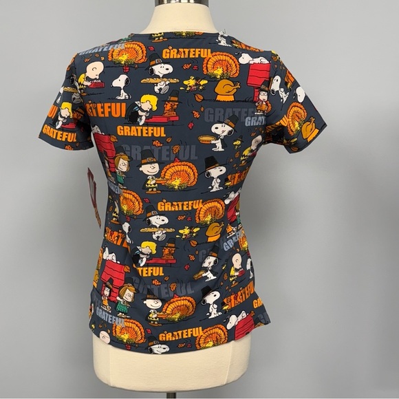 NWT Tooniforms Thanksgiving Scrub Top Peanuts Snoopy XXS Scrubs Cherokee Uniform - Picture 2 of 6